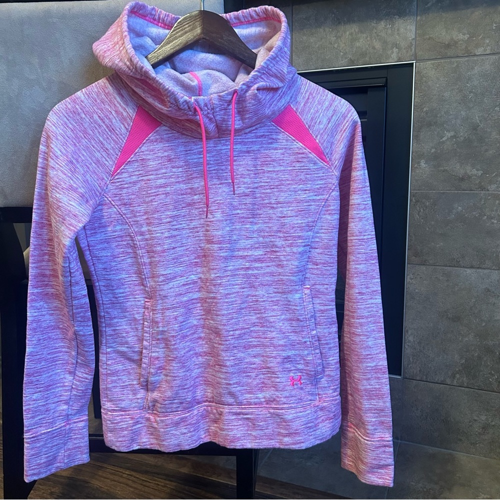 Under Armour Storm Cold Gear Women's Pink Heathered Soft Hoodie. Size Small